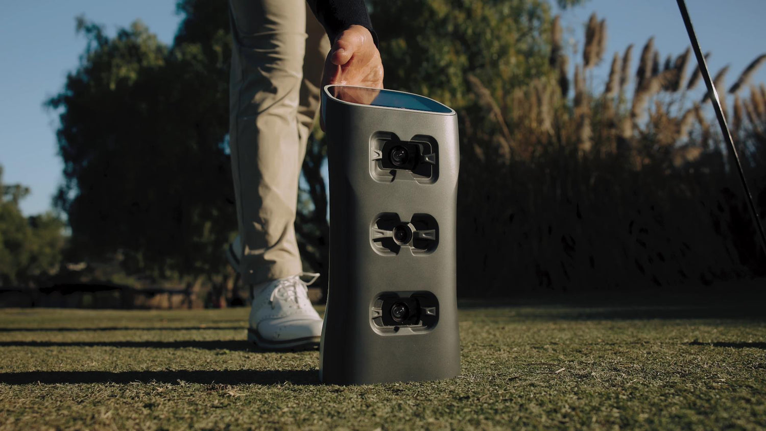 Why Do Both Beginners and Experts Choose Golf Hitting Launch Monitor?