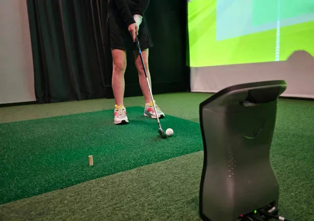 Indoor Golf: Solving Common Challenges for Beginners and Enhancing Training Efficiency